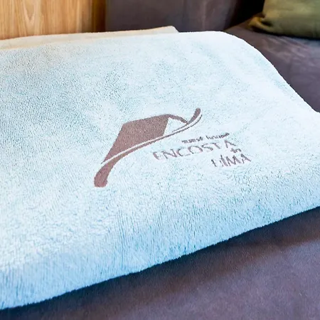 Апартаменты Encosta Do Uima -