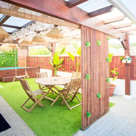 Апартаменты Encosta Do Uima - *